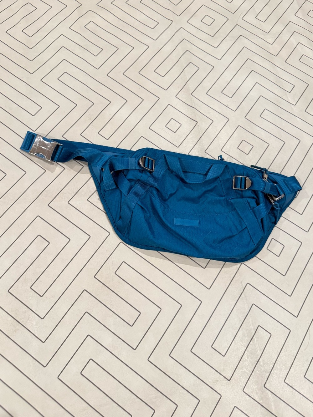 New Athleta Teal Excursion Waist Bag